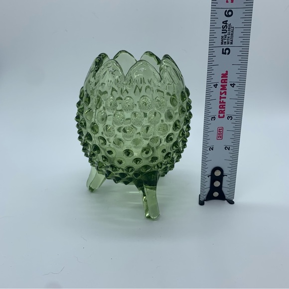Vintage Fenton Tripod Avocado Green Hobnail Art Glass Vase - Picture 5 of 6